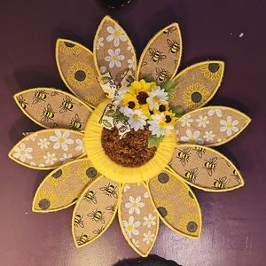 Large sunflower wreath